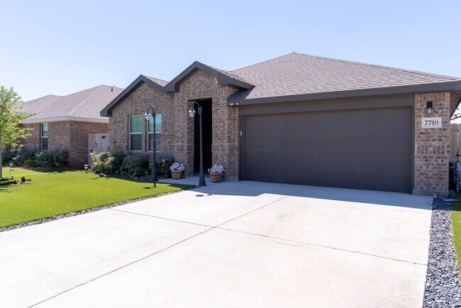 Building Photo - 7710 Purple Vitex Rd