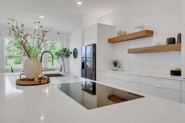 Building Photo - 6409 HIgh Top Ct