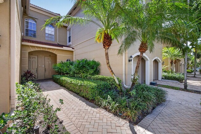 Building Photo - 4991 Bonsai Cir