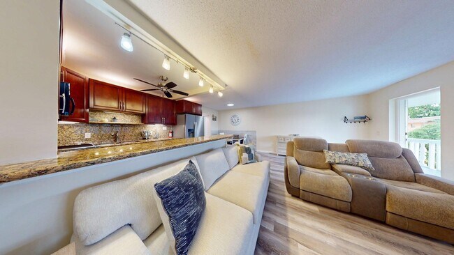 Building Photo - 1 BR 1.5  BEACH-THEMED ABODE- Century Vill...