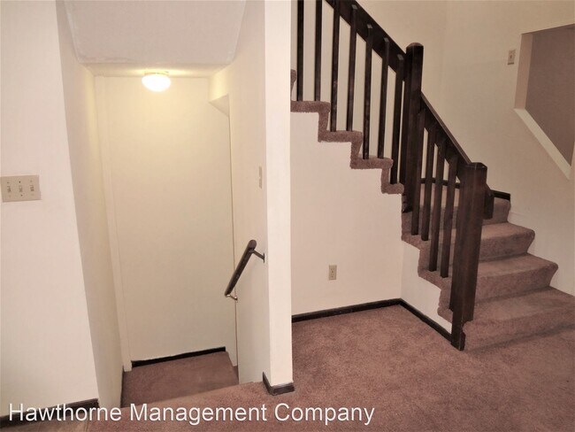 Building Photo - 3 br, 3.5 bath House - 409 Foxfire Drive