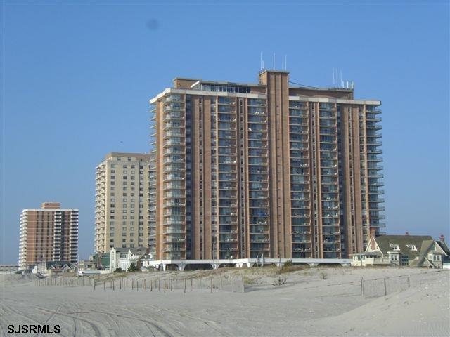 Primary Photo - 4800 Boardwalk