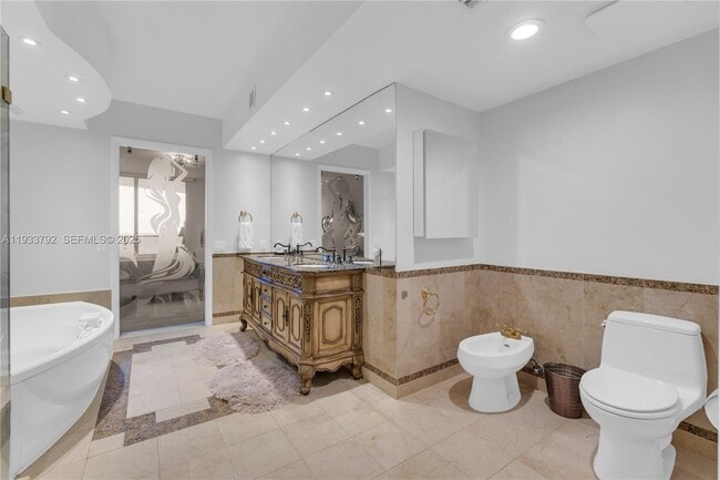 Building Photo - 19111 Collins Ave