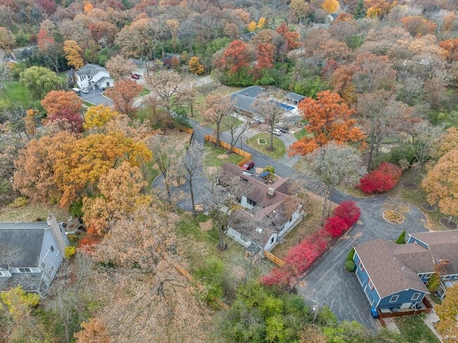 Building Photo - 15160 W Oak Spring Rd