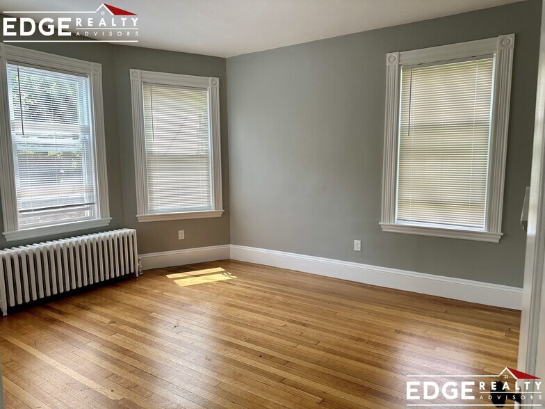 Building Photo - 201 High St