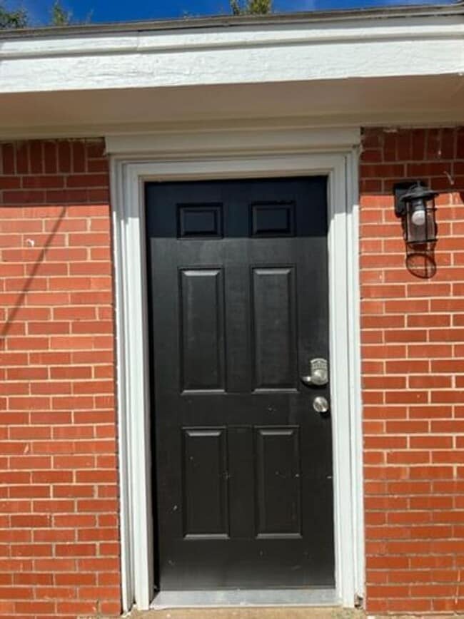 Primary Photo - 1 Bed Duplex