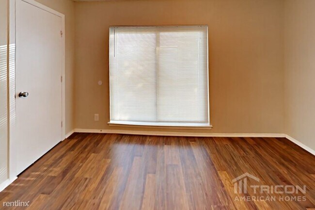 Building Photo - 6801 Castile De Oro