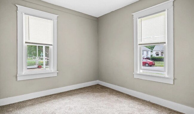 Building Photo - Modern 3 Bed 1 Bath - SECTION 8