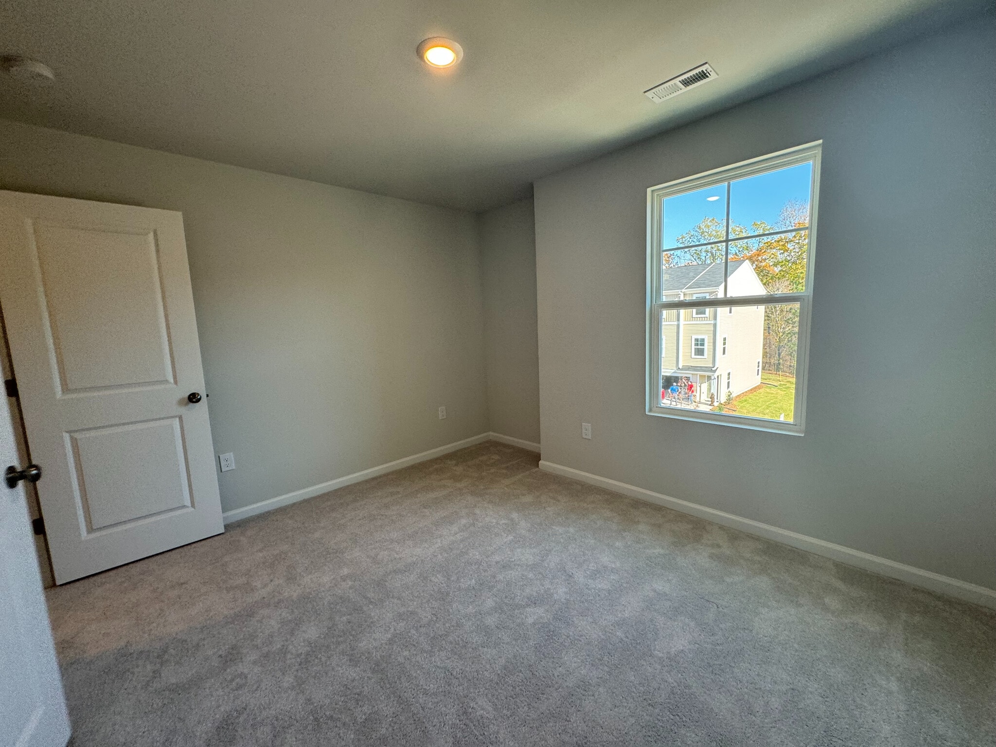 Building Photo - Room in Townhome on Castle Loch Ln