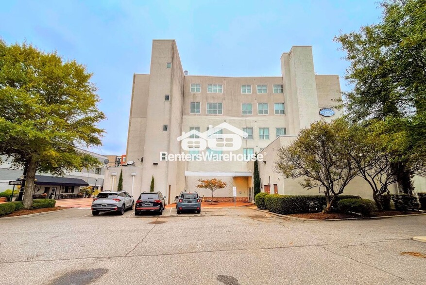 Primary Photo - 500 Granby St