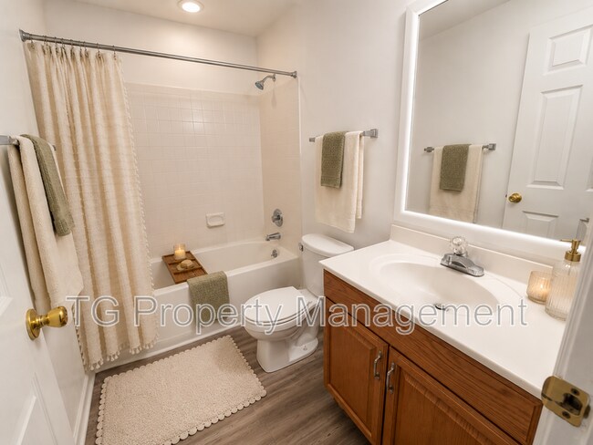 Building Photo - 7952 118th St
