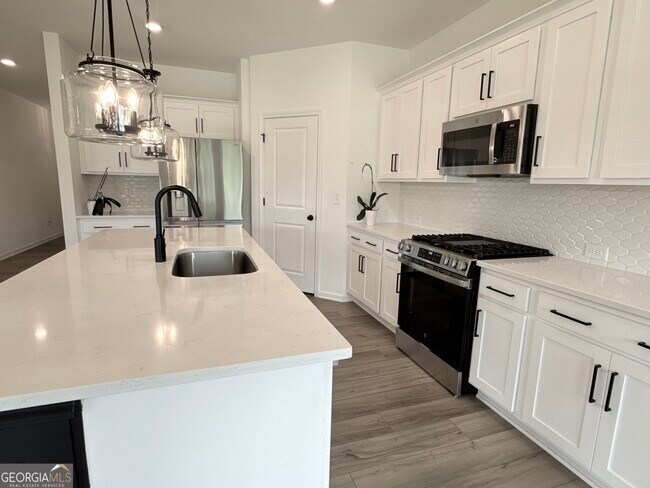 Building Photo - 207 Foxhill Dr