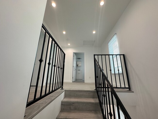 Building Photo - Stunning 3+2 ADU on a picturesque street in the sought-after Reseda neighborhood