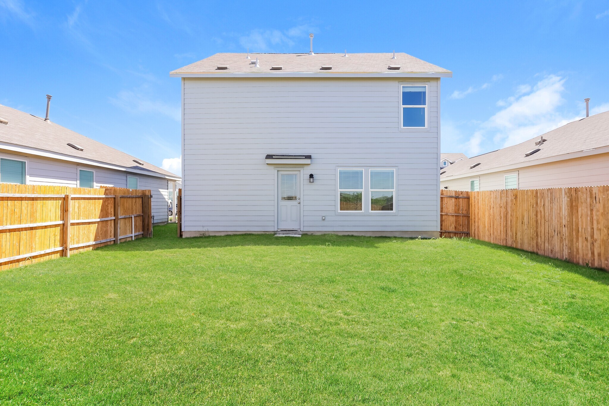 Building Photo - 411 Filibusters Trail