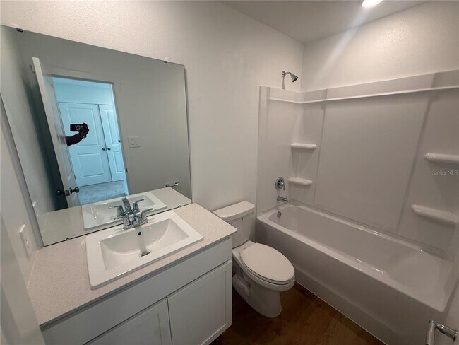 Building Photo - 1562 Plank Pl