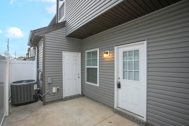 Building Photo - 429 Rick Mccormick Dr