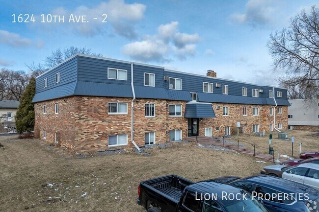 Building Photo - 1624 10th Ave