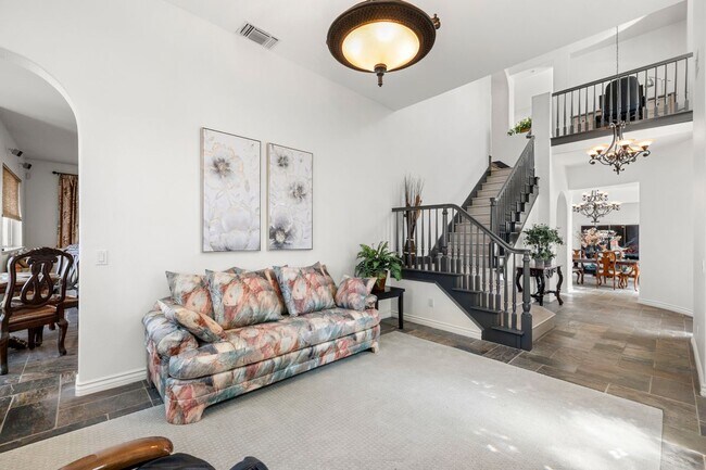 Building Photo - 6213 Paseo Privado