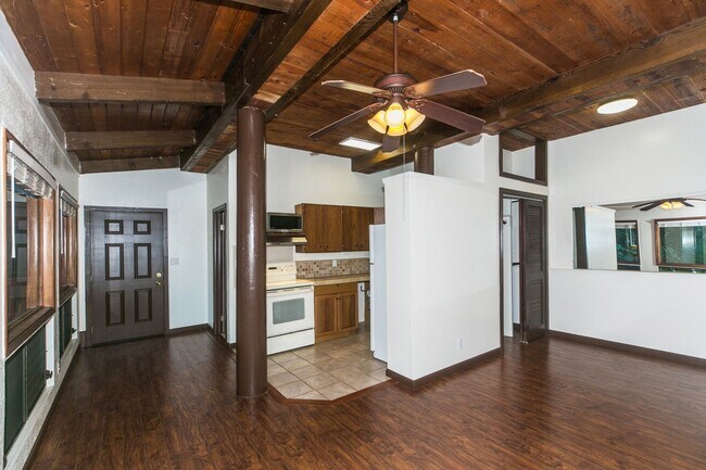 Building Photo - 45-308-308 Kahiko St