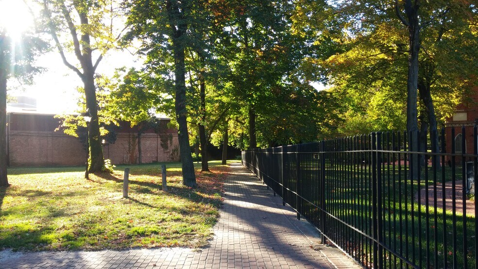 St. Mary's Park - 626 Jasper St