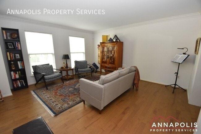 Building Photo - 2808 Traxler Ct