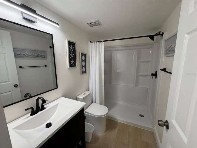 Building Photo - 2571 Cyprus Dr