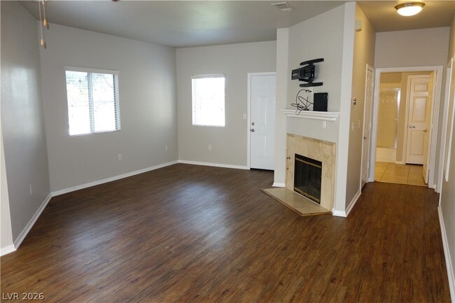 Building Photo - 5250 S Rainbow Blvd