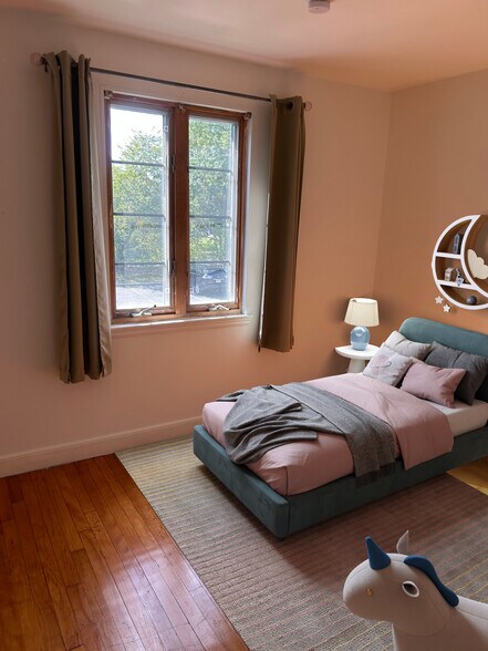 Virtually stage second bedroom - 36 Pierce Rd