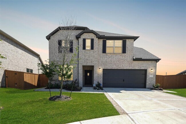 Primary Photo - 1225 Woodflower Dr
