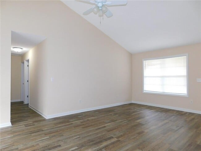 Building Photo - 13 Vista Ct