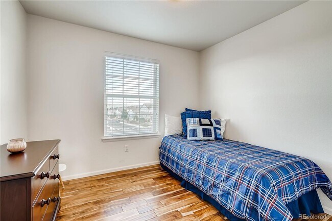 Building Photo - Beautiful 3 Bed, 3 Bath with a Loft Single Family Home in Meadows Neighborhood.