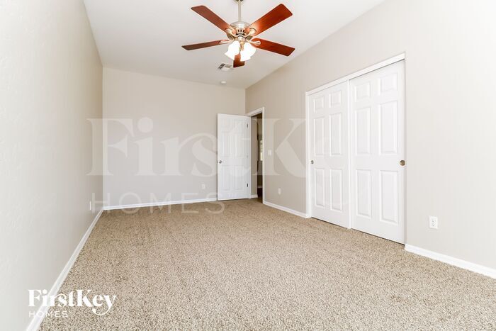 Building Photo - 14440 W Cora Ln