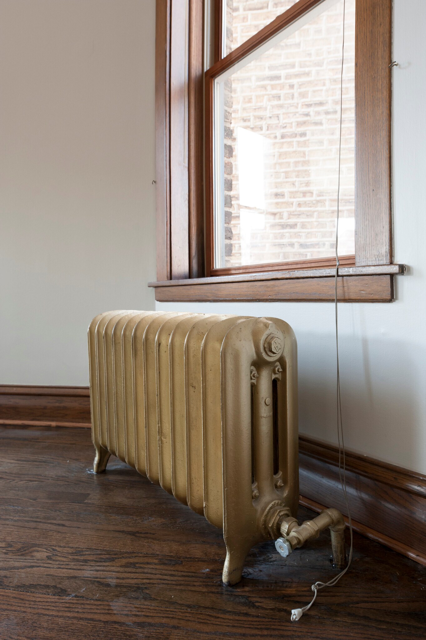 Radiant heat throughout the unit - 2250 W Addison St