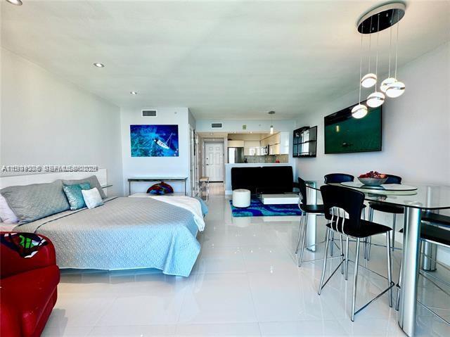 Building Photo - 2501 S Ocean Dr