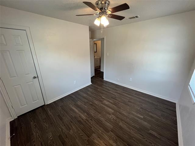 Building Photo - 1321 Woodcrest Dr