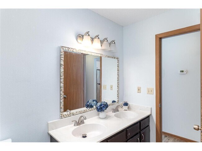 Building Photo - 2438 Cochrane Cir