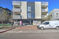 Building Photo - 504 E Roosevelt St