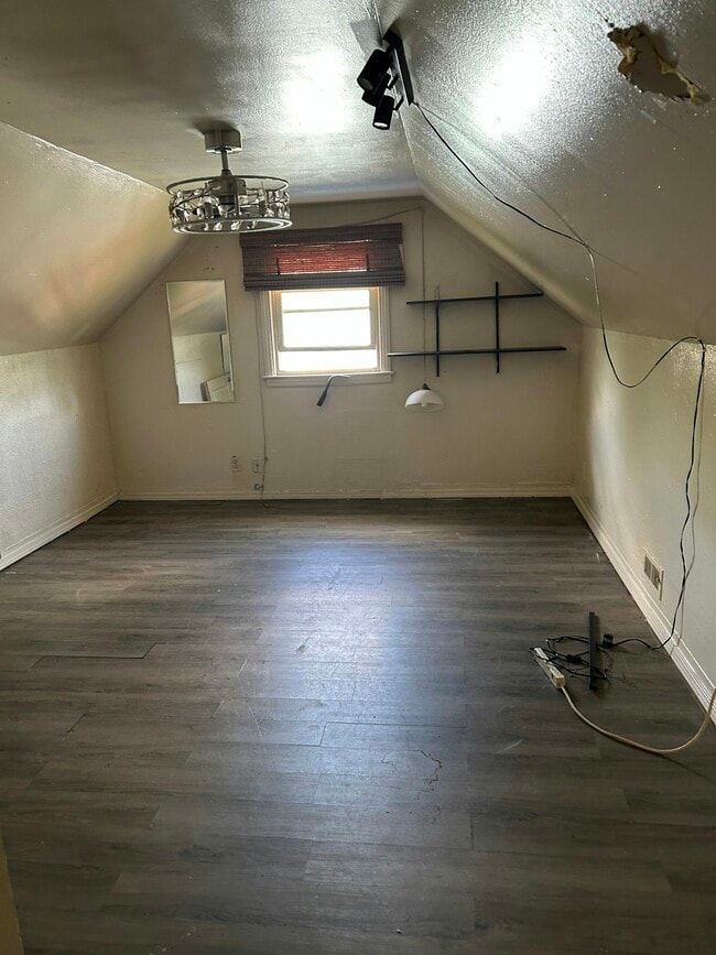 Building Photo - 4021 Prescott Ave