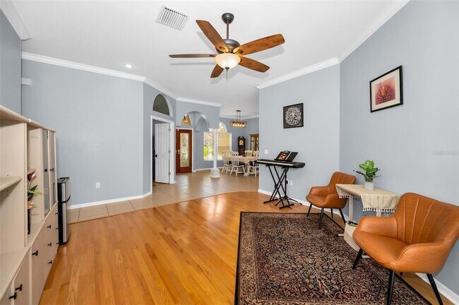 Building Photo - 1516 E Lake Woodlands Pkwy