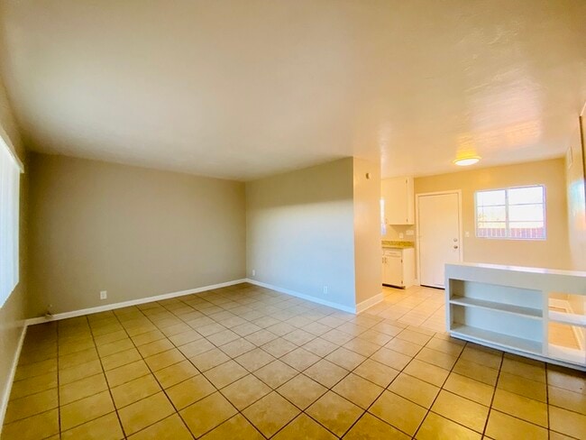 Building Photo - $500 Off Move In Special! Beautifully Remo...