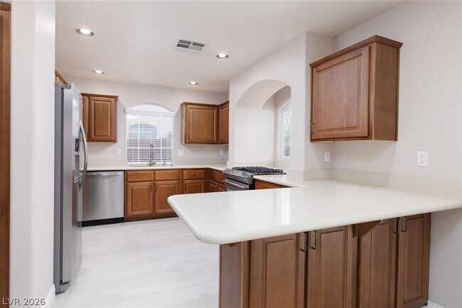 Building Photo - 10873 Carberry Hill St