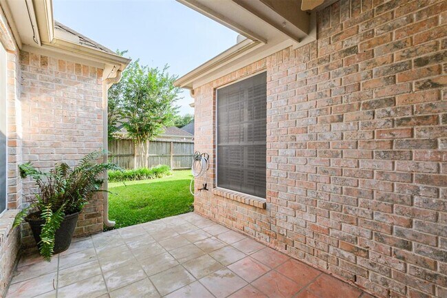 Building Photo - 19807 Excalibur Ct