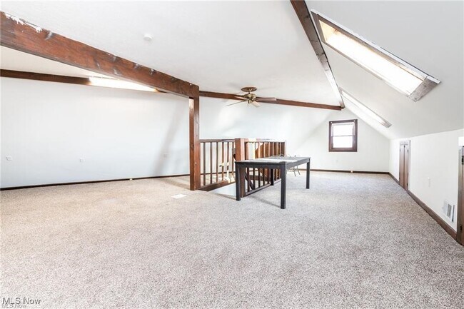 Building Photo - 3905 Woodbine Ave