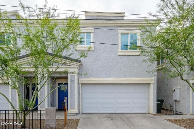 Primary Photo - 1341 E Polk St
