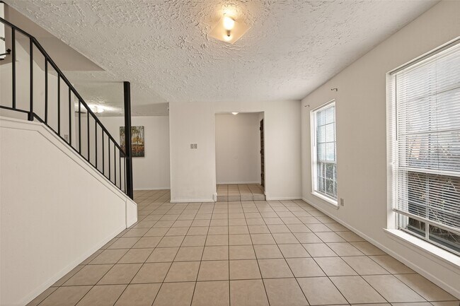 Building Photo - 6375 S Briar Bayou Dr