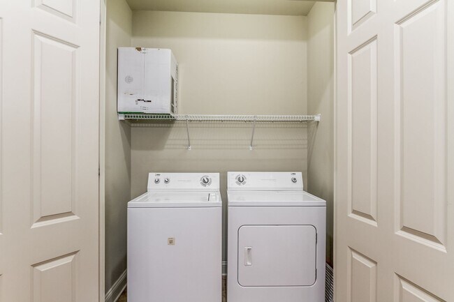 Building Photo - Abingdon Court