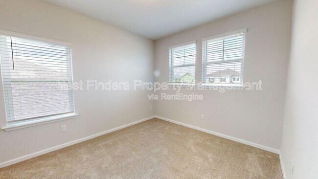 Building Photo - 45 Newton Ln