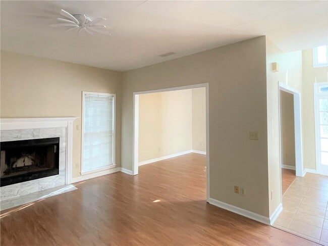 Building Photo - 10730 Pinewalk Forest Cir