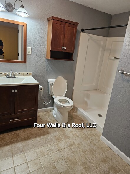 Bathroom located in the basement - 9623 E 32nd St S