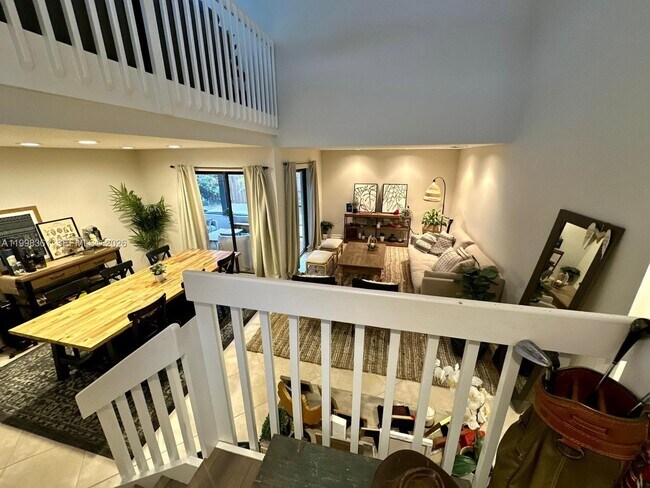 Building Photo - 2089 Augusta